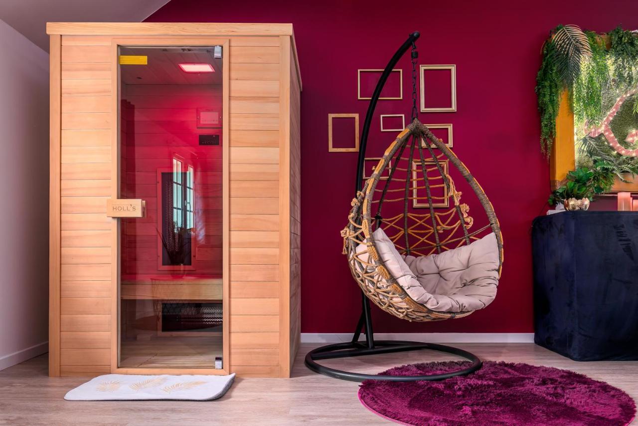Suite L'Echappee - Maison Romantique - Spa & Sauna Privatif- Pole Dance - Lit Rond Avec Miroir Au Plafond Pezarches Екстер'єр фото