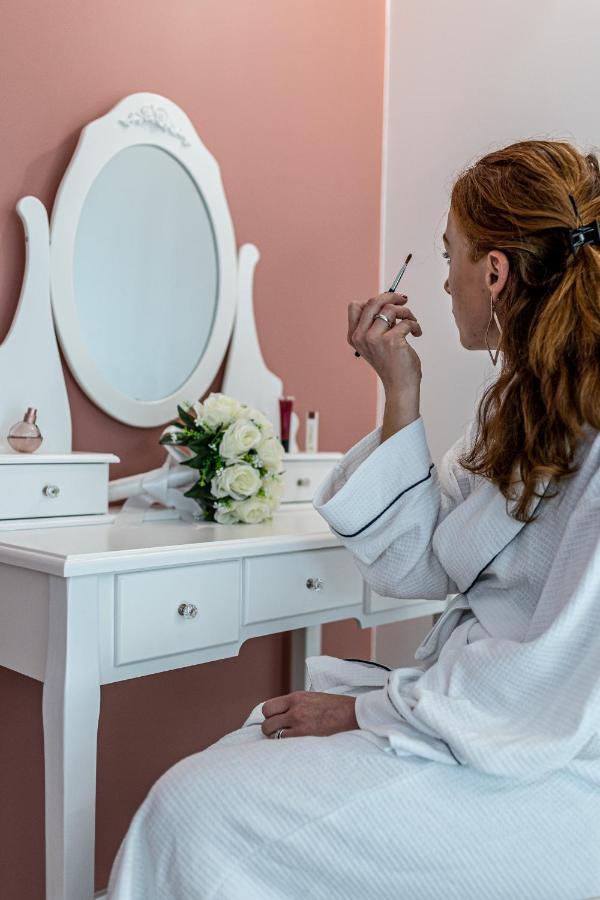 Suite L'Echappee - Maison Romantique - Spa & Sauna Privatif- Pole Dance - Lit Rond Avec Miroir Au Plafond Pezarches Екстер'єр фото